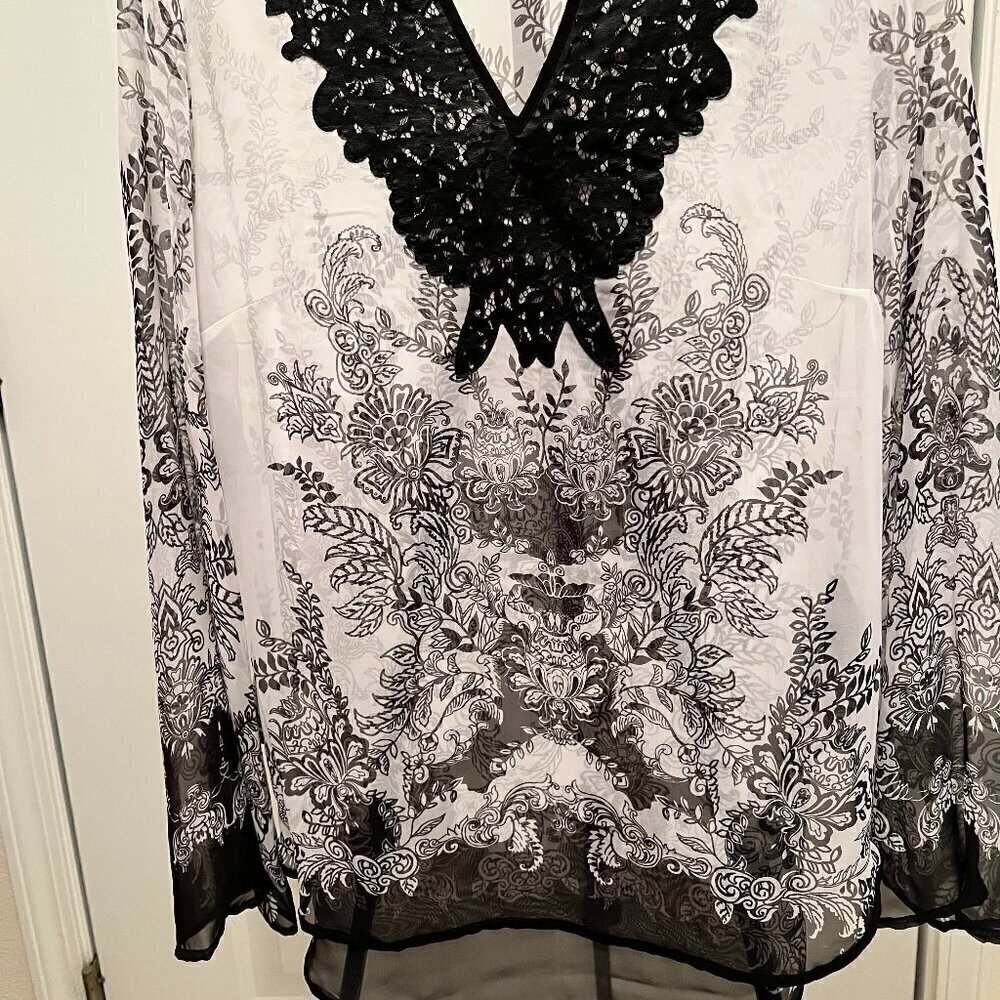 Sharagano Black White Floral Sheer Top Large